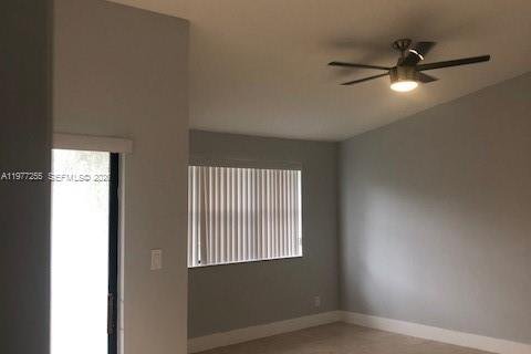 Copropriété à vendre à Hollywood, Floride: 1 chambre, 78.13 m2 № 2041777 - photo 8