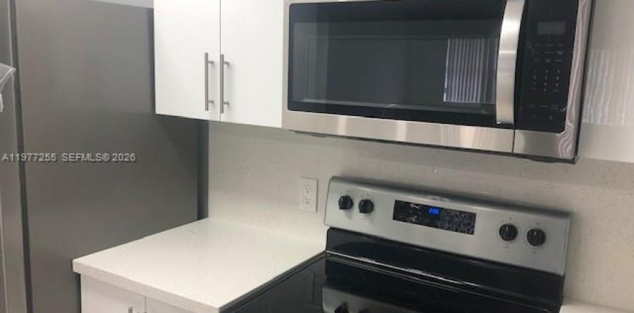 Condo à Hollywood, Floride, 1 chambre  № 2041777