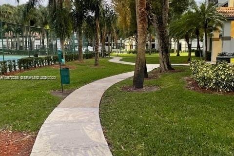 Copropriété à vendre à Hollywood, Floride: 1 chambre, 78.13 m2 № 2041777 - photo 24