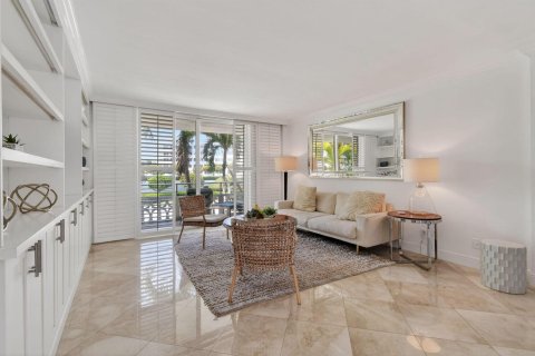 Copropriété à vendre à Palm Beach, Floride: 2 chambres, 91.97 m2 № 2087768 - photo 6