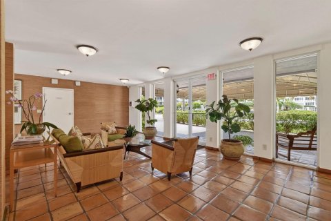 Copropriété à vendre à Palm Beach, Floride: 2 chambres, 91.97 m2 № 2087768 - photo 4