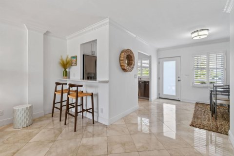 Copropriété à vendre à Palm Beach, Floride: 2 chambres, 91.97 m2 № 2087768 - photo 10