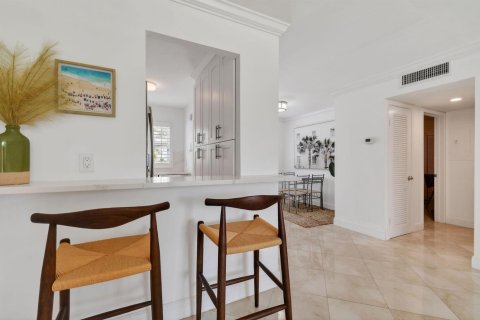 Copropriété à vendre à Palm Beach, Floride: 2 chambres, 91.97 m2 № 2087768 - photo 11