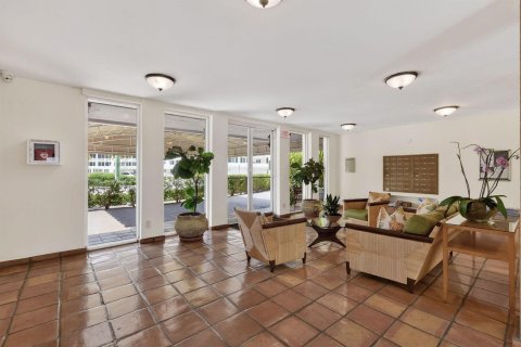 Copropriété à vendre à Palm Beach, Floride: 2 chambres, 91.97 m2 № 2087768 - photo 5