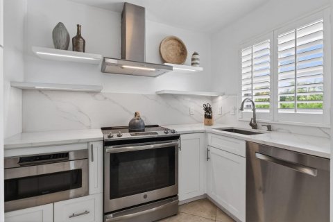 Copropriété à vendre à Palm Beach, Floride: 2 chambres, 91.97 m2 № 2087768 - photo 15