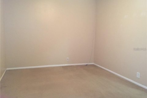 Townhouse in Winter Springs, Florida 2 bedrooms, 100.33 sq.m. № 1911009 - photo 14