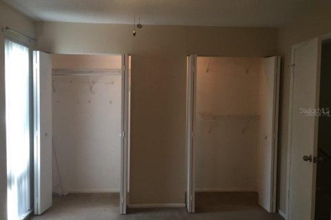 Townhouse in Winter Springs, Florida 2 bedrooms, 100.33 sq.m. № 1911009 - photo 17