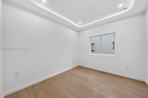 Appartement à louer à Coral Gables, Floride: 2 chambres, 81.29 m2 № 2384719 - photo 18