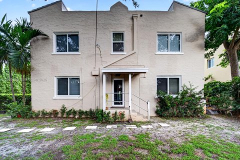 Appartement à louer à Coral Gables, Floride: 2 chambres, 81.29 m2 № 2384719 - photo 24