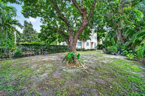 Appartement à louer à Coral Gables, Floride: 2 chambres, 81.29 m2 № 2384719 - photo 21