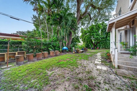Appartement à louer à Coral Gables, Floride: 2 chambres, 81.29 m2 № 2384719 - photo 22