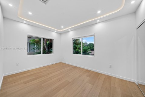 Appartement à louer à Coral Gables, Floride: 2 chambres, 81.29 m2 № 2384719 - photo 15