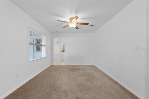 House in Winter Haven, Florida 2 bedrooms, 98.48 sq.m. № 1894855 - photo 10
