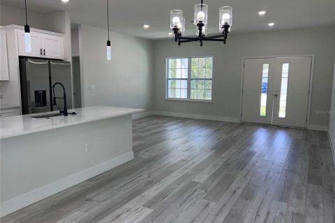 House in Citrus Springs, Florida 3 bedrooms, 142.05 sq.m. № 1765526 - photo 2