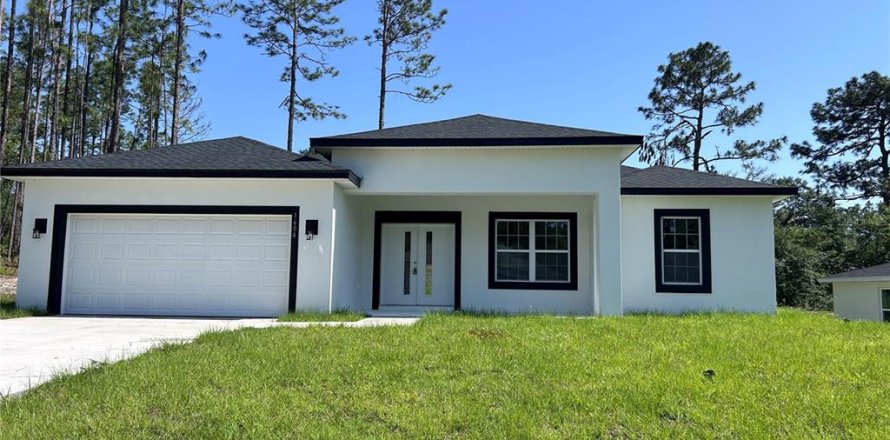 Casa en Citrus Springs, Florida 3 dormitorios, 142.05 m2 № 1765526