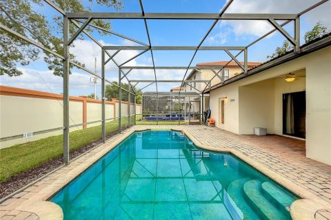 House in Clermont, Florida 1 bedroom, 151.62 sq.m. № 2196889 - photo 2