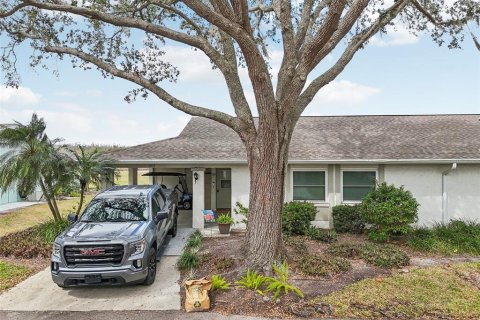 Condominio en venta en Sun City Center, Florida, 2 dormitorios, 134.52 m2 № 1722947 - foto 1