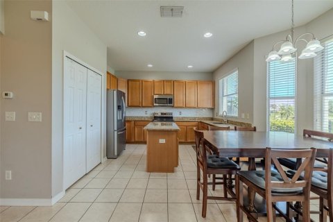 House in Wesley Chapel, Florida 4 bedrooms, 233.65 sq.m. № 1744457 - photo 6