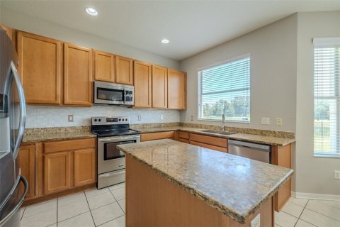 House in Wesley Chapel, Florida 4 bedrooms, 233.65 sq.m. № 1744457 - photo 8
