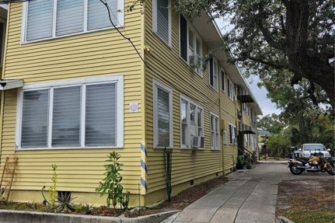 Commercial property in Tampa, Florida 8 bedrooms, 630.99 sq.m. № 1561307 - photo 7