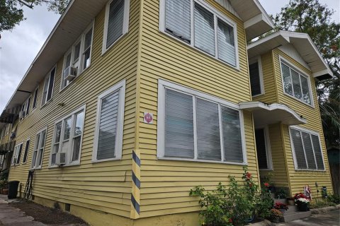 Commercial property in Tampa, Florida 8 bedrooms, 630.99 sq.m. № 1561307 - photo 17