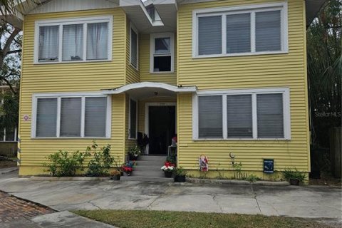 Commercial property in Tampa, Florida 8 bedrooms, 630.99 sq.m. № 1561307 - photo 15