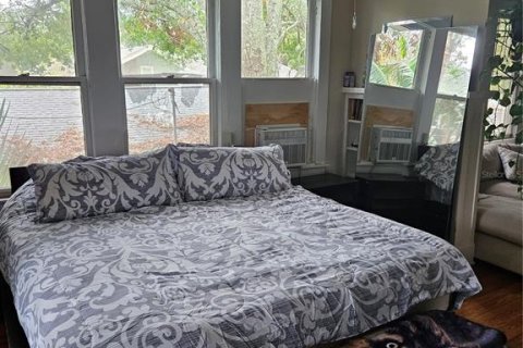 Commercial property in Tampa, Florida 8 bedrooms, 630.99 sq.m. № 1561307 - photo 23