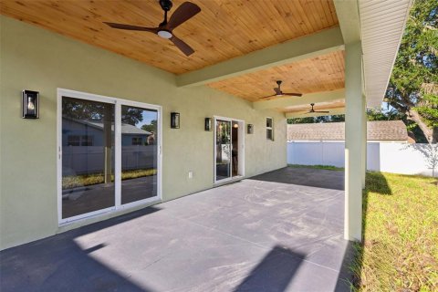 House in Dunedin, Florida 3 bedrooms, 126.72 sq.m. № 2150959 - photo 28