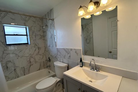 Casa en venta en Royal Palm Beach, Florida, 3 dormitorios, 173.36 m2 № 2192026 - foto 21