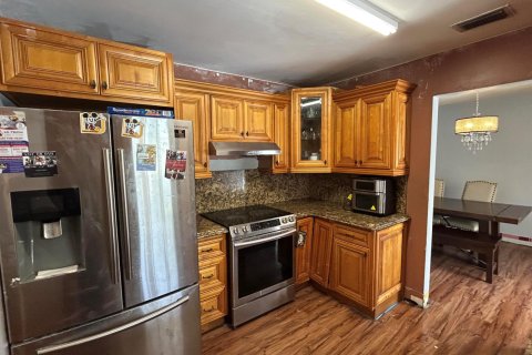 Casa en venta en Royal Palm Beach, Florida, 3 dormitorios, 173.36 m2 № 2192026 - foto 3