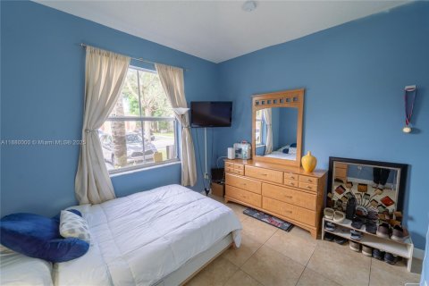 Adosado en venta en Homestead, Florida, 3 dormitorios, 132.66 m2 № 1947249 - foto 9