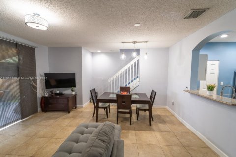 Adosado en venta en Homestead, Florida, 3 dormitorios, 132.66 m2 № 1947249 - foto 29