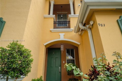Adosado en venta en Homestead, Florida, 3 dormitorios, 132.66 m2 № 1947249 - foto 6