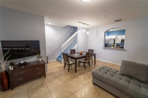 Adosado en venta en Homestead, Florida, 3 dormitorios, 132.66 m2 № 1947249 - foto 28