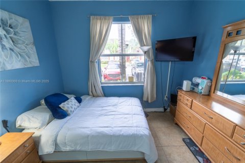 Adosado en venta en Homestead, Florida, 3 dormitorios, 132.66 m2 № 1947249 - foto 10