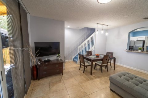 Adosado en venta en Homestead, Florida, 3 dormitorios, 132.66 m2 № 1947249 - foto 27