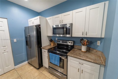 Adosado en venta en Homestead, Florida, 3 dormitorios, 132.66 m2 № 1947249 - foto 21