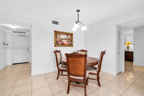 Copropriété à louer à Pompano Beach, Floride: 2 chambres, 98.85 m2 № 1991555 - photo 5