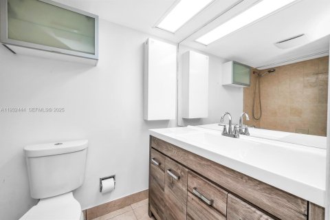 Copropriété à louer à Pompano Beach, Floride: 2 chambres, 98.85 m2 № 1991555 - photo 12