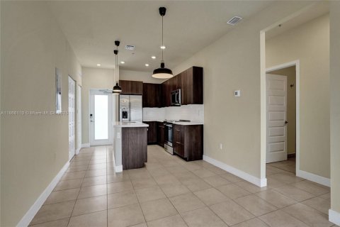 Condo in Doral, Florida, 3 bedrooms № 1920376 - photo 19