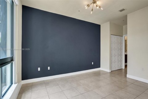 Condo in Doral, Florida, 3 bedrooms № 1920376 - photo 29