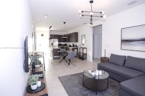 Condo in Doral, Florida, 3 bedrooms № 1920376 - photo 22