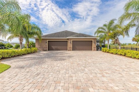 Casa en venta en New Smyrna Beach, Florida, 4 dormitorios, 202.9 m2 № 1807408 - foto 5