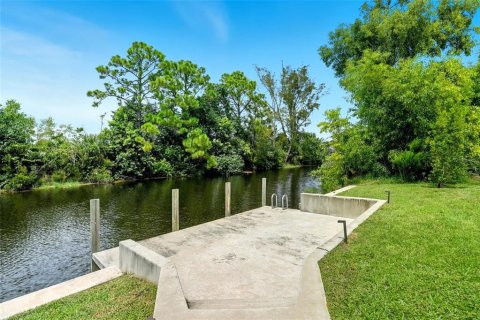 Casa en venta en Cape Coral, Florida, 3 dormitorios, 204.66 m2 № 1903721 - foto 6