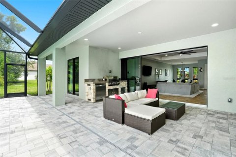 Casa en venta en Cape Coral, Florida, 3 dormitorios, 204.66 m2 № 1903721 - foto 3