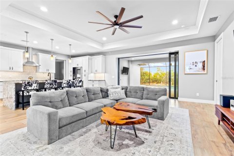 Casa en venta en Cape Coral, Florida, 3 dormitorios, 204.66 m2 № 1903721 - foto 20