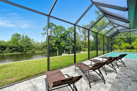 Casa en venta en Cape Coral, Florida, 3 dormitorios, 204.66 m2 № 1903721 - foto 12