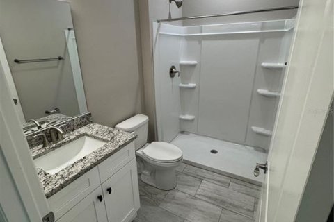 House in Orlando, Florida 5 bedrooms, 129.88 sq.m. № 2101626 - photo 17