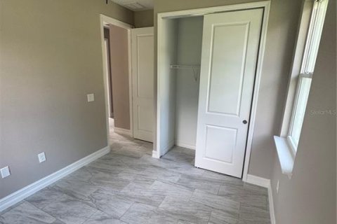House in Orlando, Florida 5 bedrooms, 129.88 sq.m. № 2101626 - photo 16