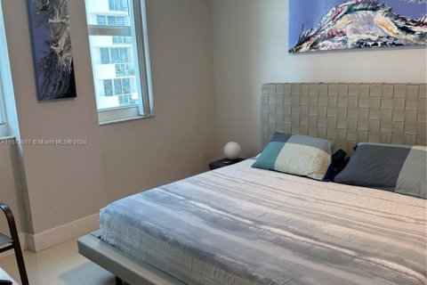 Condo in Surfside, Florida, 2 bedrooms  № 1868649 - photo 8